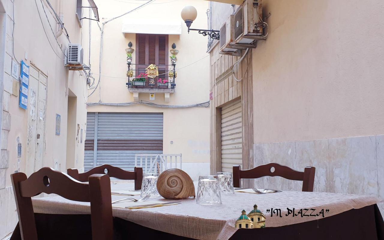 In Piazza Bed & Breakfast Mazara del Vallo Bagian luar foto